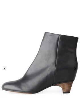 MAISON MARTIN MARGIELA Womens Black Leather Round-Toe Ankle Boots Booties 7-38